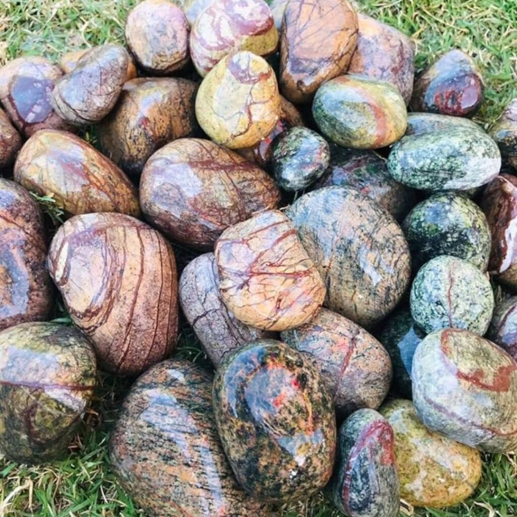 Natural Bidasar Unpolished Pebbles